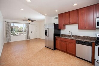 3228 W Lisbon Ln in Phoenix, AZ - Building Photo - Building Photo