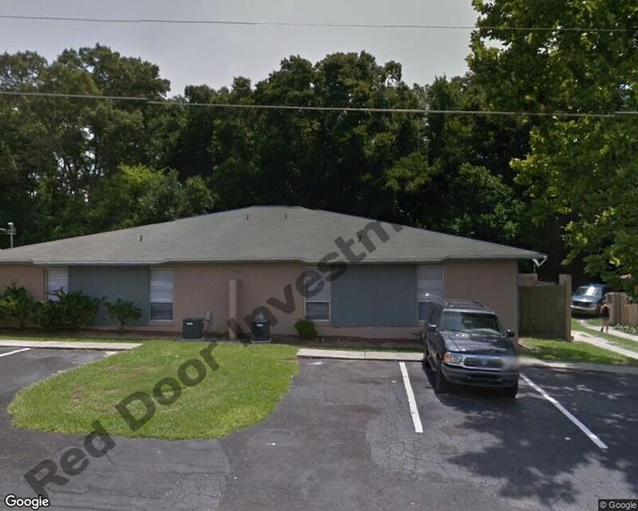 3005 SE 55th Ave in Ocala, FL - Foto de edificio