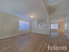 11218 W Elm Ln in Avondale, AZ - Building Photo - Building Photo