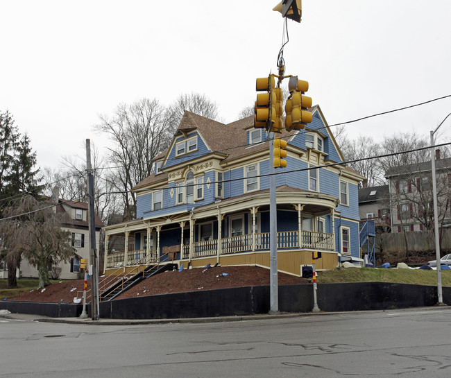 39 Newton St in Marlborough, MA - Building Photo - Building Photo