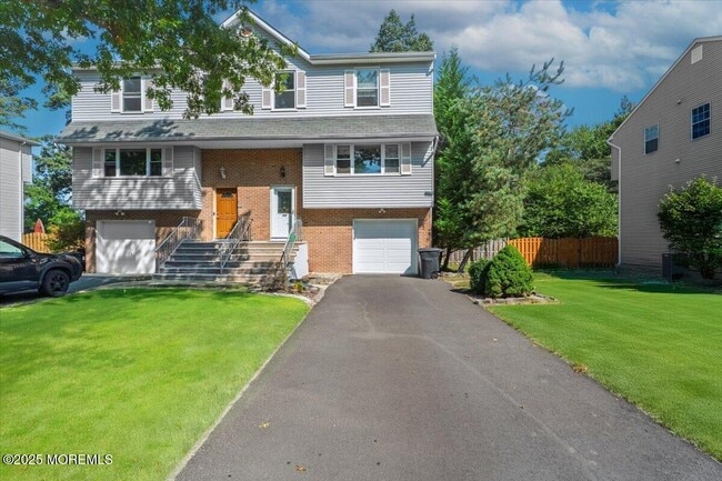 property at 46 Dortmunder Dr