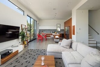 1616 Amherst Ave in Los Angeles, CA - Building Photo - Building Photo