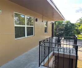 42 NW 7th Ave in Homestead, FL - Building Photo - Building Photo