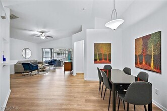 3740 Fieldstone Blvd in Naples, FL - Building Photo - Building Photo