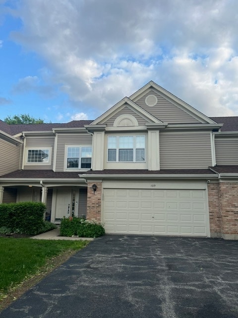 109 Holmes Way in Schaumburg, IL - Building Photo - Building Photo
