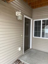 1230 Trail Ridge Rd in Brookings, SD - Building Photo