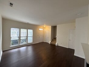 3038 Uxbridge Woods Ct in Charlotte, NC - Foto de edificio - Building Photo