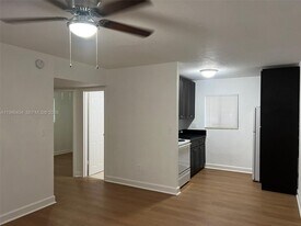 180 NE 71st St in Miami, FL - Building Photo