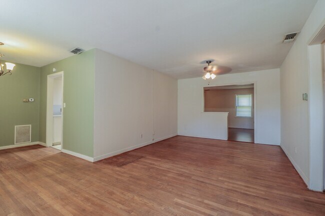 3818 32nd St in Lubbock, TX - Building Photo - Building Photo