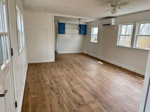 12 Hayes St in Salisbury, MA - Building Photo - Building Photo