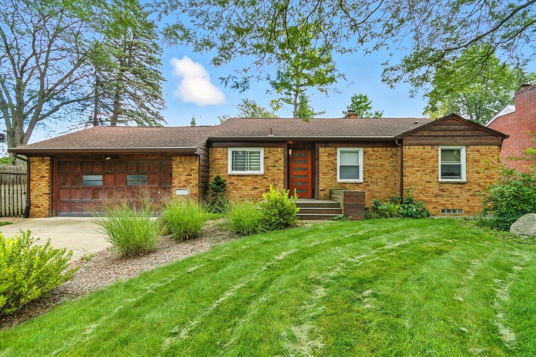 712 Collegewood St in Ypsilanti, MI - Building Photo