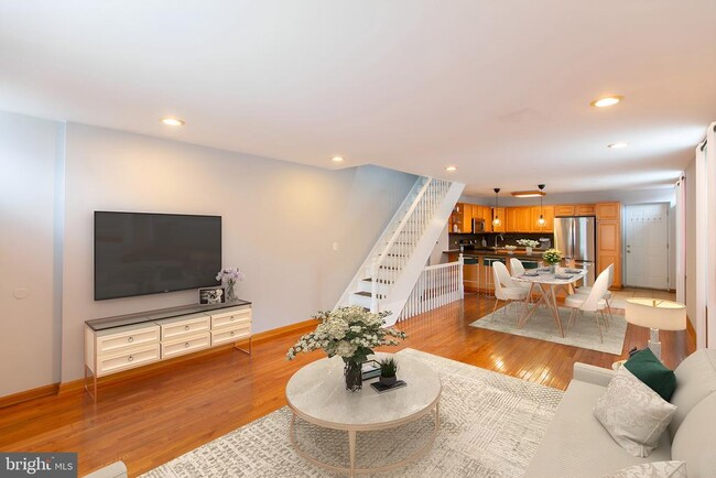 property at 152 Tree St