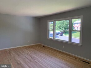 9718 Counsellor Dr in Vienna, VA - Building Photo - Building Photo