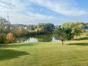 Heritage Lake Senior Apartments 55+ in Greenfield, WI - Building Photo - Building Photo