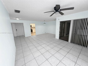 3751 NW 35th St in Coconut Creek, FL - Building Photo - Building Photo