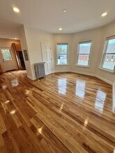 124 Chestnut St, Unit 002R in Lynn, MA - Building Photo - Building Photo