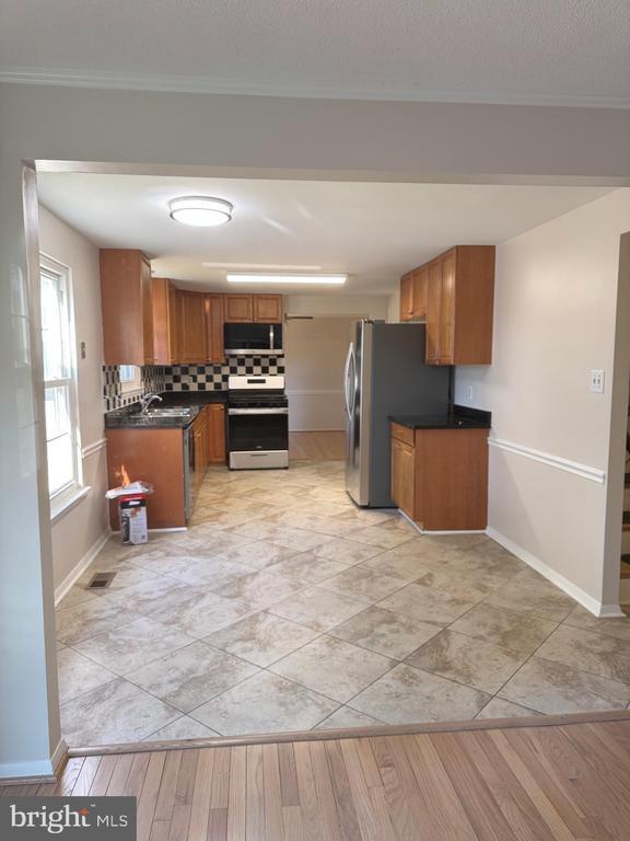 7532 Buena Vista Terrace in Rockville, MD - Building Photo - Building Photo