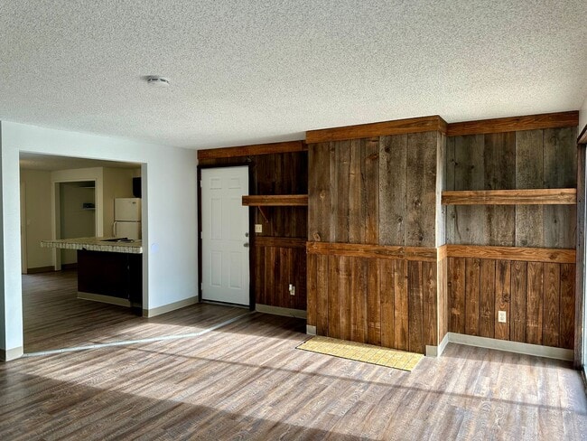 1835 Dawn Ct in Klamath Falls, OR - Building Photo - Building Photo