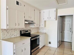 416 E Tulip Ave, Unit 1 in McAllen, TX - Building Photo - Building Photo