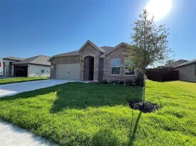 5817 Brookville Dr in Fort Worth, TX - Building Photo