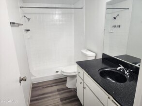 4301 N 24th St, Unit 2 in Phoenix, AZ - Building Photo - Building Photo