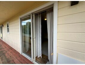 1129 Brown Ave in Lafayette, CA - Building Photo - Building Photo