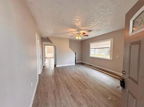 104 S 7th St in La Porte, TX - Building Photo - Building Photo