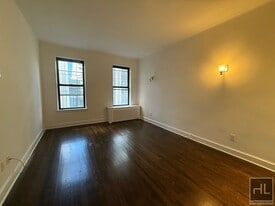 EAST 87 STREET in New York, NY - Building Photo