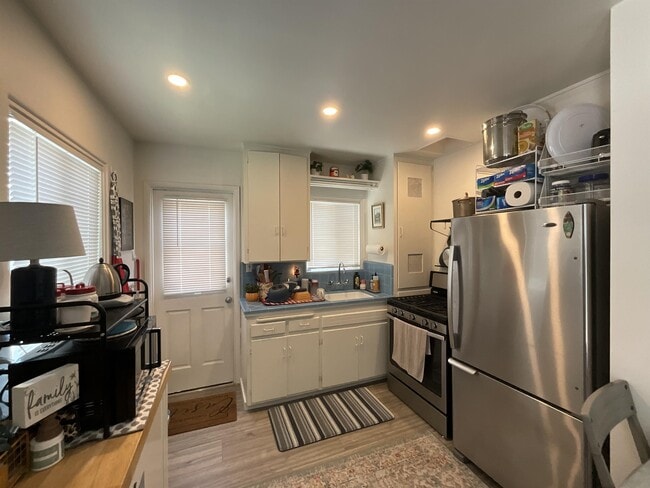 1948 Reed Ave in San Diego, CA - Building Photo - Building Photo