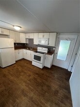 20000 US Hwy 19 N in Clearwater, FL - Building Photo - Building Photo