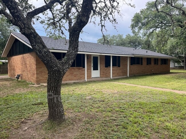 property at 405 Glade St