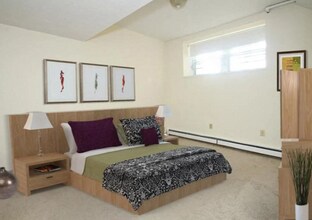 187 Kent St, Unit A in Brookline, MA - Building Photo - Building Photo