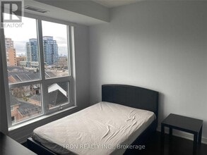 9199 Yonge St in Richmond Hill, ON - Building Photo - Building Photo