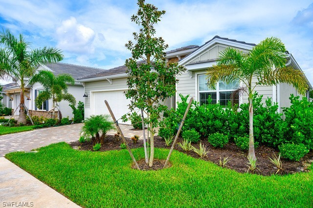 16551 Crescent Beach Way in Bonita Springs, FL - Foto de edificio - Building Photo