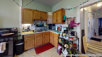36 Mozart St, Unit 2 in Boston, MA - Building Photo - Building Photo