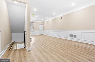 806 S 56th St in Philadelphia, PA - Building Photo - Building Photo