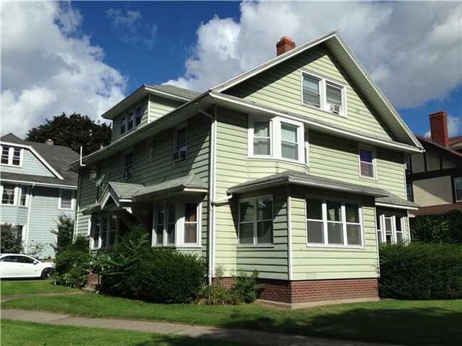 84 Canterbury Rd