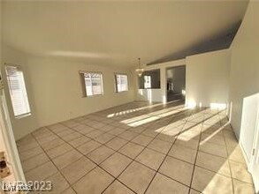 214 Mazatlan St in Henderson, NV - Building Photo - Building Photo