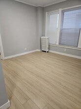 450 W Doty St, Unit 4 in Madison, WI - Foto de edificio - Building Photo