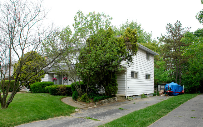 194-196 Highfield Dr in Columbus, OH - Building Photo - Building Photo