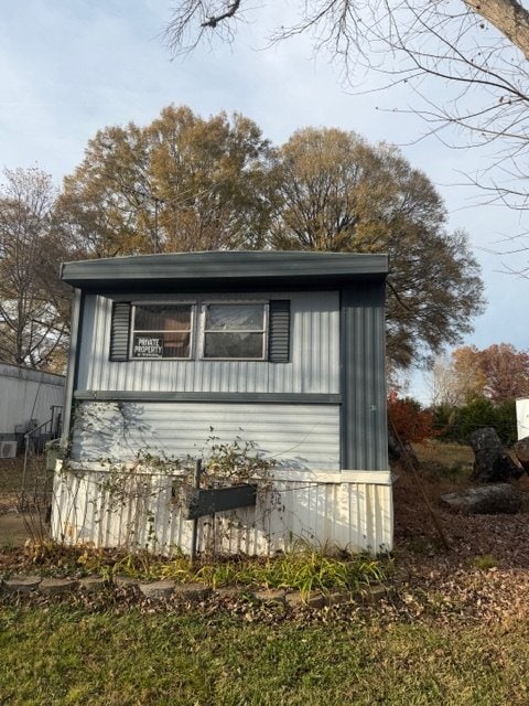 property at 1930 Kool Park Rd NE