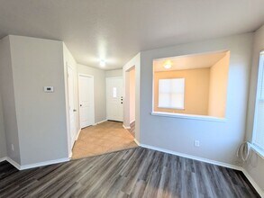 4714 Roxio Dr in San Antonio, TX - Building Photo - Building Photo