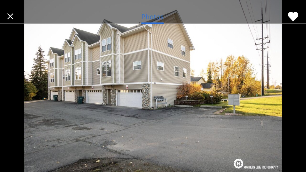 242 E Dowling Rd in Anchorage, AK - Building Photo