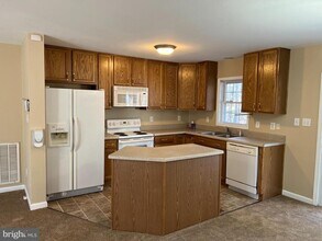 21 Fort King Dr in Colonial Beach, VA - Building Photo - Building Photo