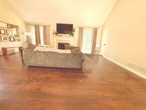 419 Etowah Valley Way in Woodstock, GA - Building Photo - Building Photo