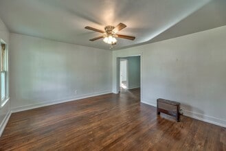 425 3rd St in Jasper, TX - Building Photo - Building Photo