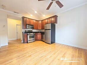 3252 N Clifton Ave in Chicago, IL - Building Photo - Building Photo