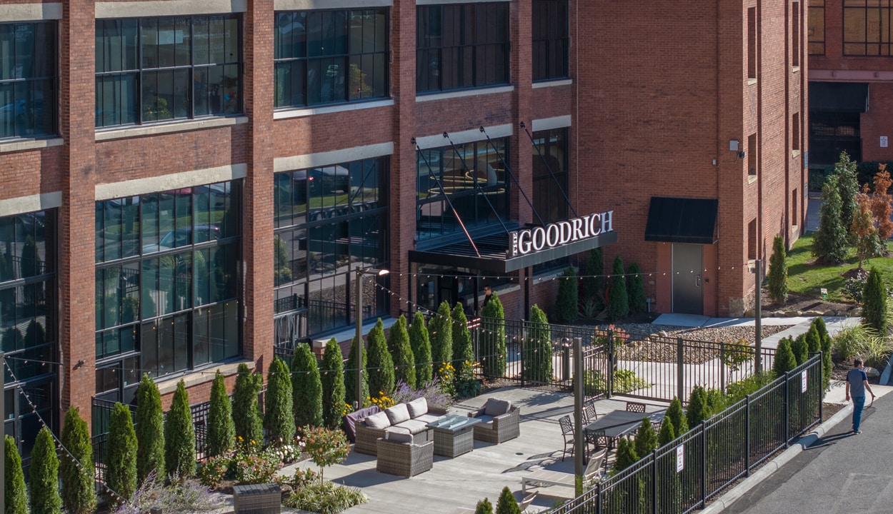 The Goodrich in Akron, OH - Foto de edificio