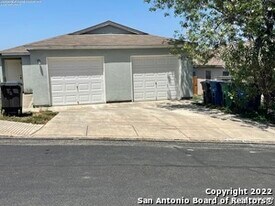 4417 Terra Summit Rd in San Antonio, TX - Building Photo