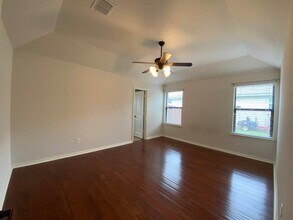 1527 Woodlands Dr in Kyle, TX - Building Photo - Building Photo